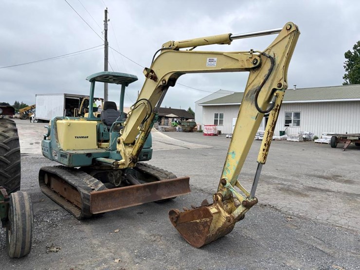 yanmar-b50-image-4