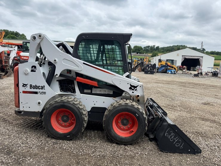 2015-bobcat-s570-image-7