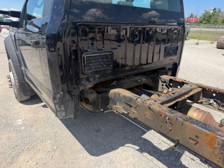 2016-ford-f550-xl-image-27