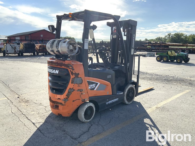 2018-doosan-gc25s-9-image-5