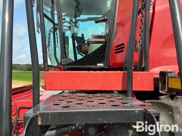 2014-case-ih-8230-image-12
