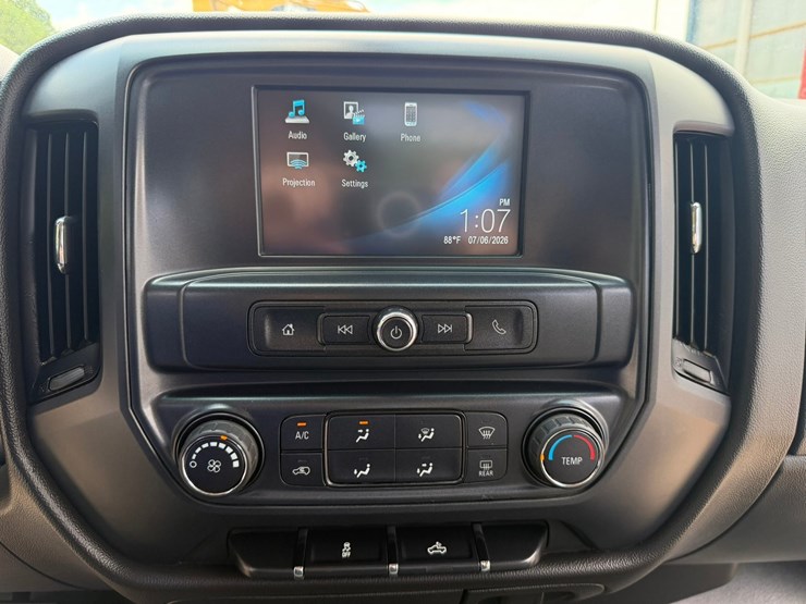 2019-chevrolet-silverado-1500-image-32