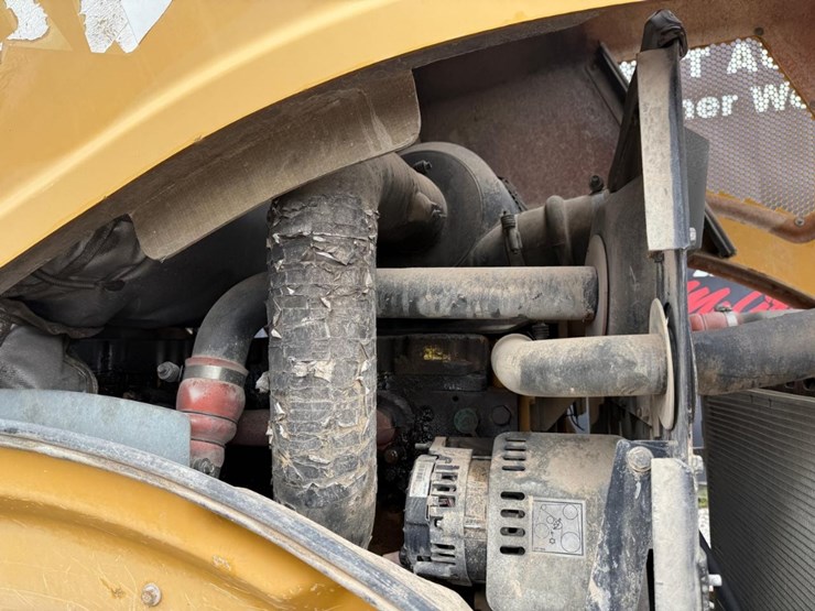 caterpillar-cp56-image-15