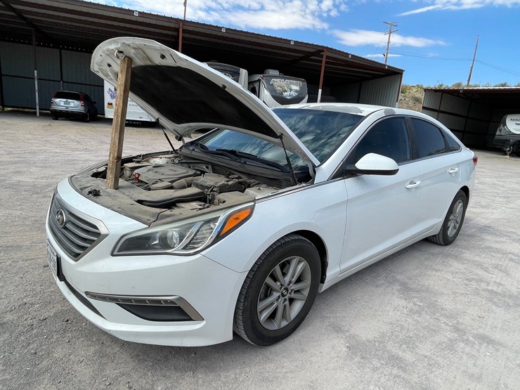 #160-•-2015-hyundai-sonata-(clean-tx-title)-image-12