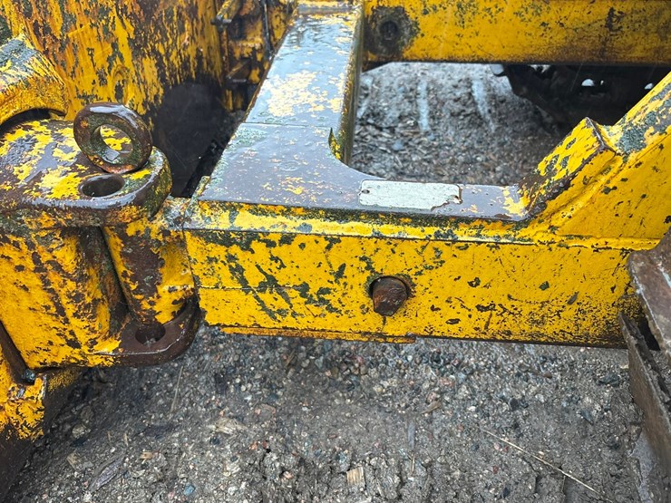 john-deere-350-image-26