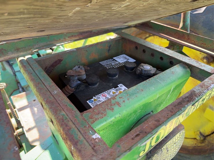 john-deere-model-b-image-9