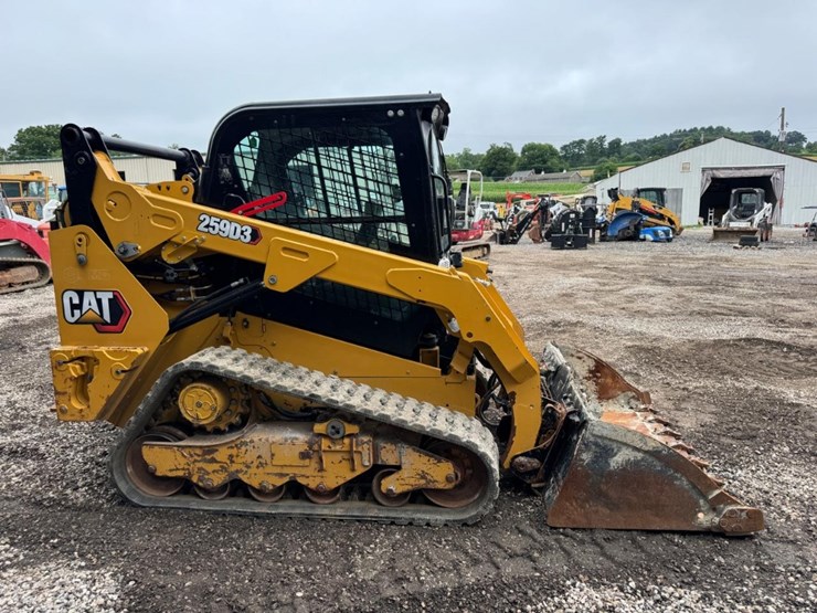 2023-caterpillar-259d3-image-7