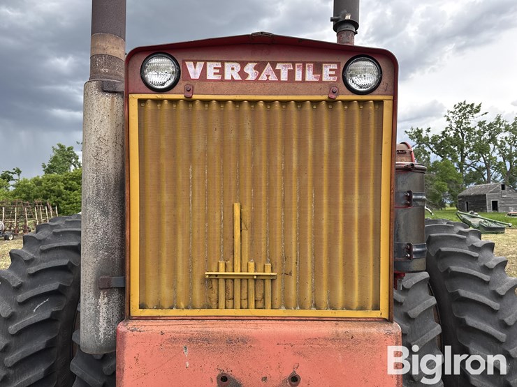 1975-versatile-850-image-15