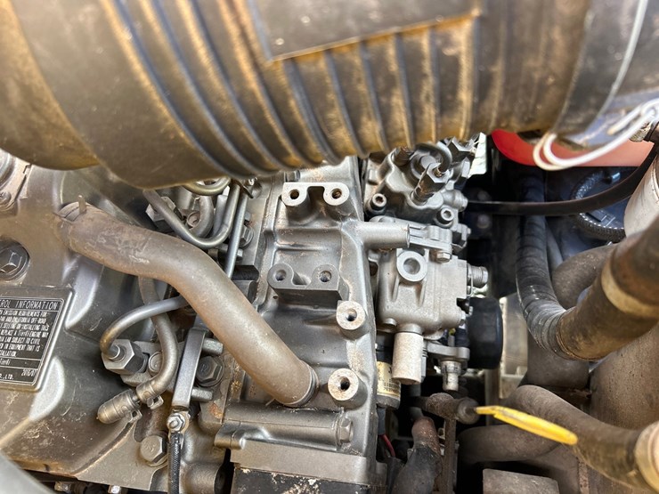 2013-yanmar-c30-image-19