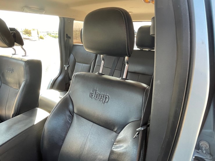 2012-jeep-liberty-image-62