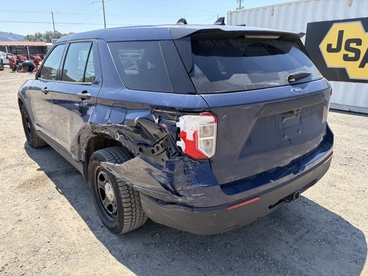 2020-ford-explorer-image-6