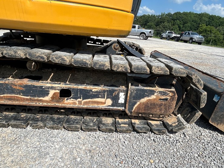 2022-deere-75g-image-14
