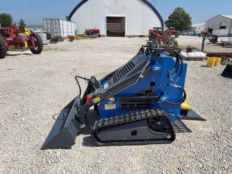 2026-zjg-zj-380-tracked-mini-skid-steer-loader-image-3
