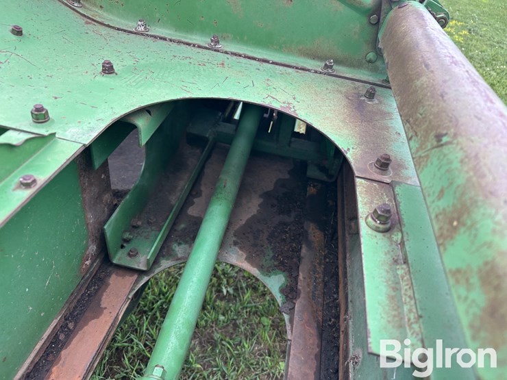 john-deere-24t-image-15