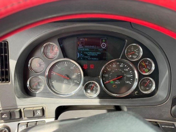 2021-kenworth-t880-image-15