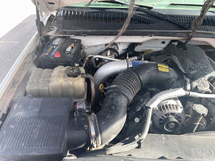 2002-chevrolet-2500hd-image-27