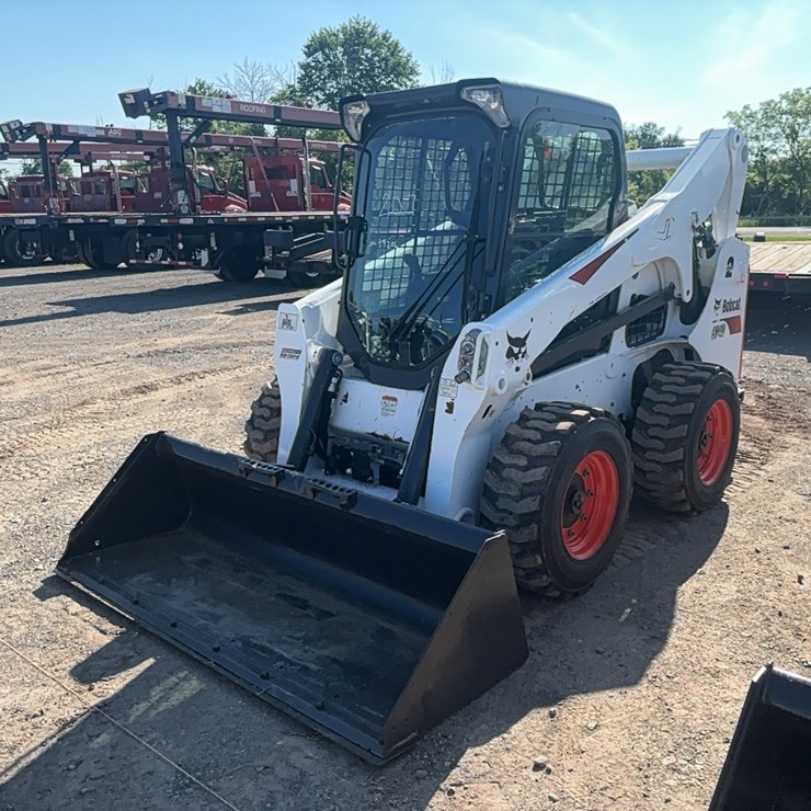 2021 BOBCAT S740
