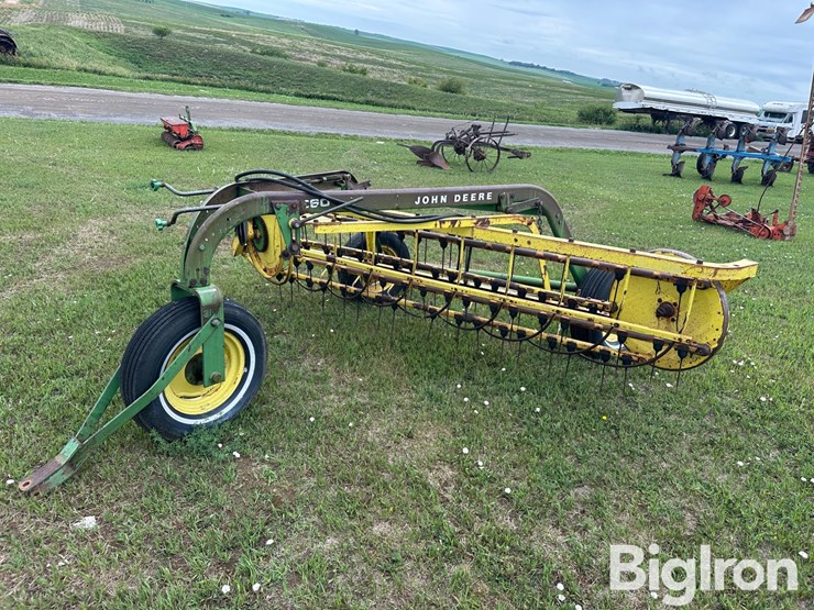 john-deere-660-image-1
