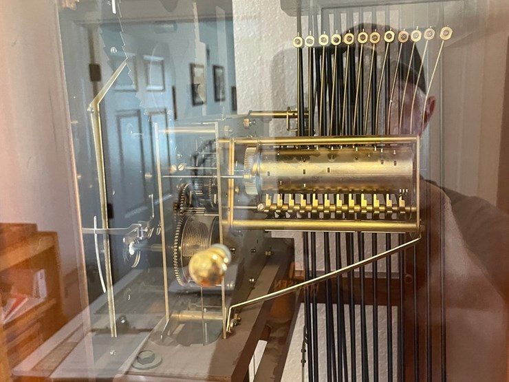 #250-•-howard-miller-grandfather-clock-(offsite-in-las-cruces)-image-13