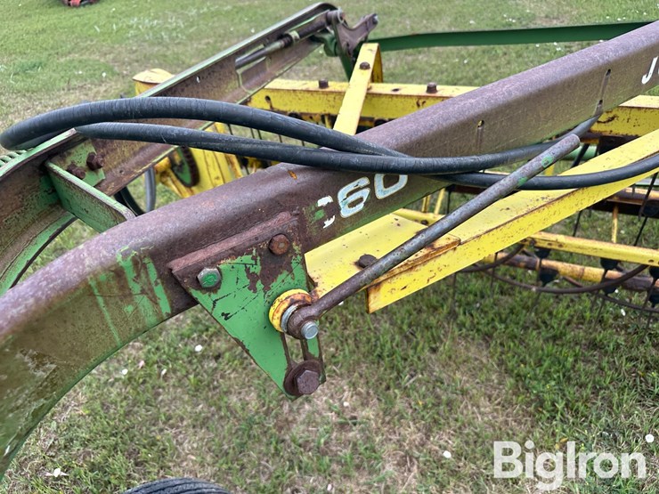 john-deere-660-image-8