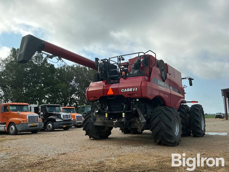 2014-case-ih-8230-image-5