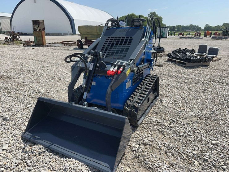 2026-zjg-zj-380-tracked-mini-skid-steer-loader-image-1