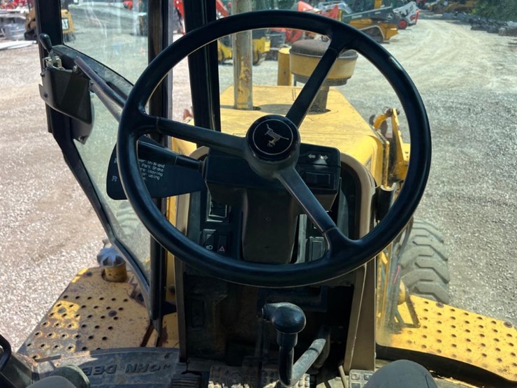 john-deere-310d-image-25
