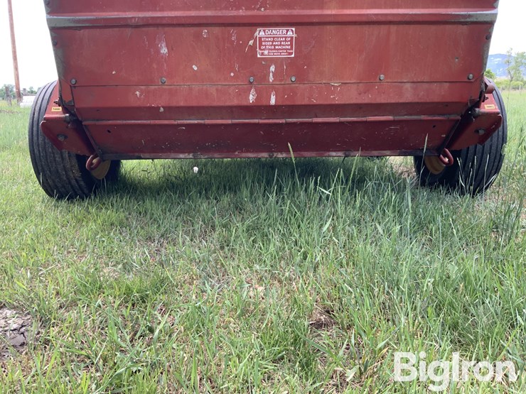 new-holland-846-image-17