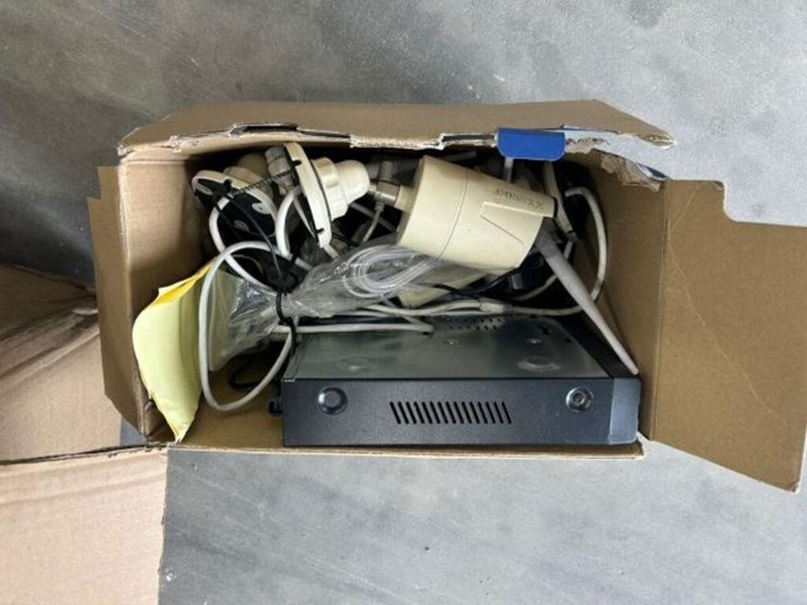 qty-of-(12)-12-in.-led-panel-lights-image-7