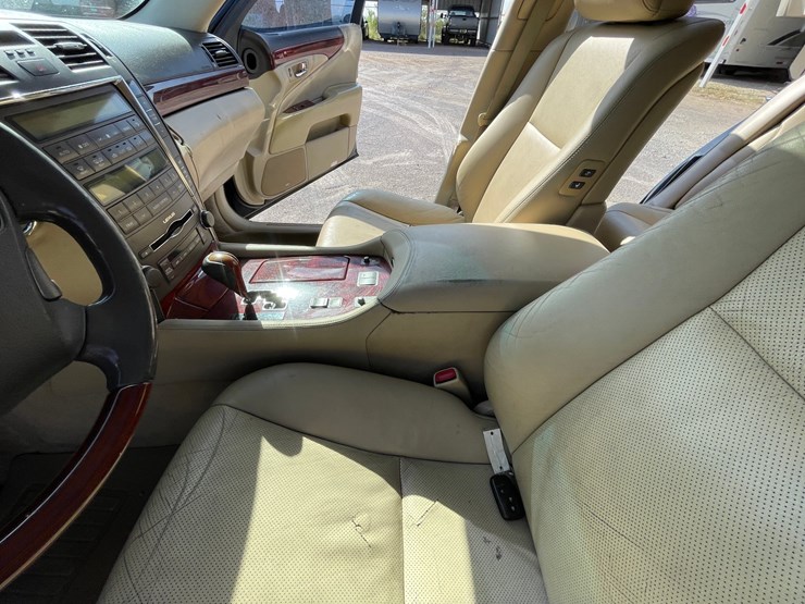 #163-•-2007-lexus-ls-460-(clean-nm-title)-image-122