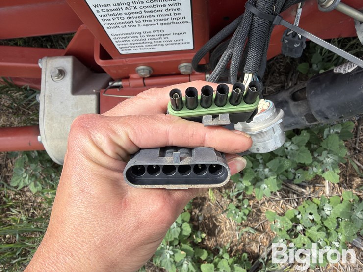 2005-case-ih-2212-image-17