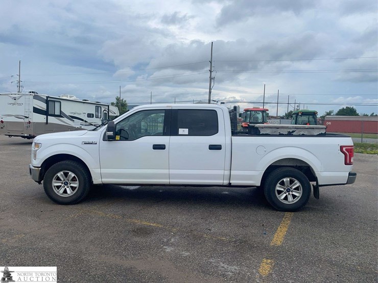 2017-ford-f150-image-8