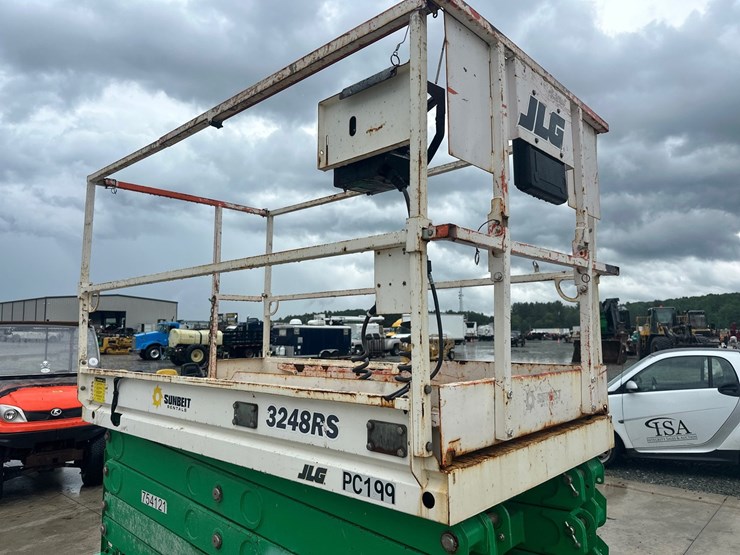 2015-jlg-3248rs-image-12