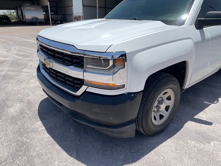#156-•-2018-chevy-work-truck-(clean-nm-title)-image-19