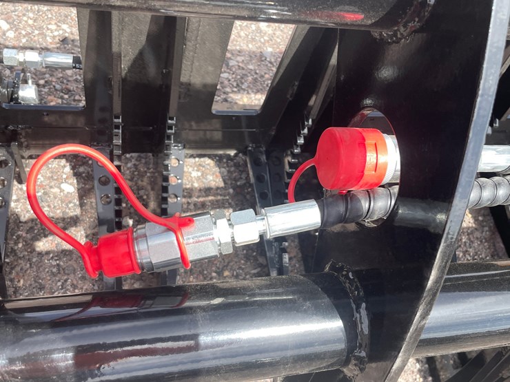 #1311-•-skid-steer-grapple-image-9
