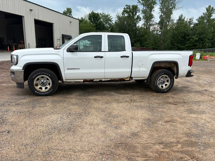 2016-gmc-1500-image-2
