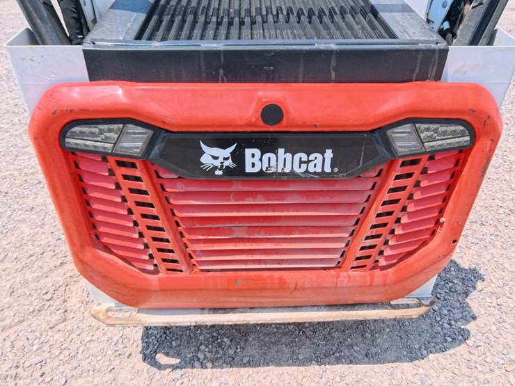 2021-bobcat-t64-image-22