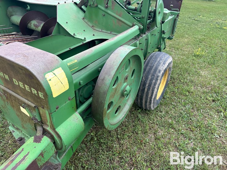 john-deere-24t-image-13