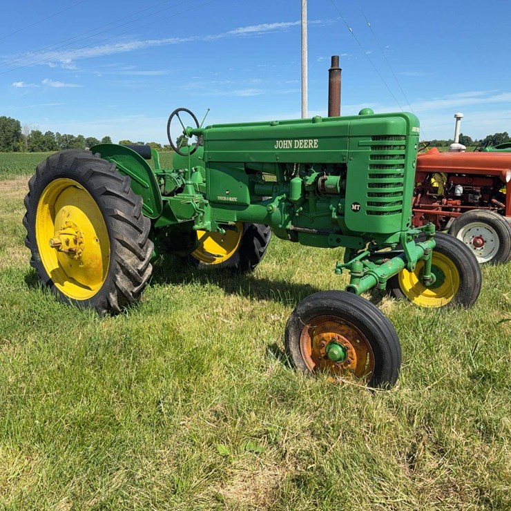 JOHN DEERE MT