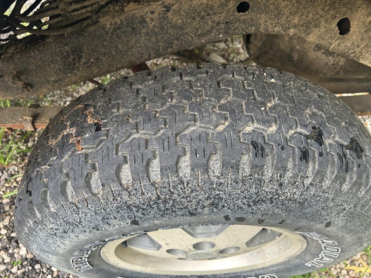 1994-jeep-wrangler-image-10