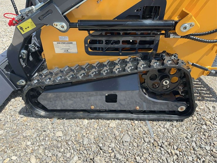 2026-zjg-zj-380-tracked-mini-skid-steer-loader-image-12