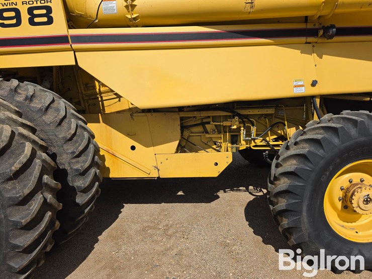 1998-new-holland-tr98-image-9