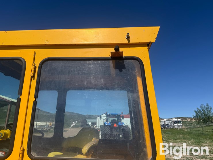 1984-deere-310b-image-10