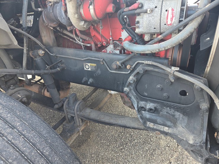 2015-kenworth-t680-image-49