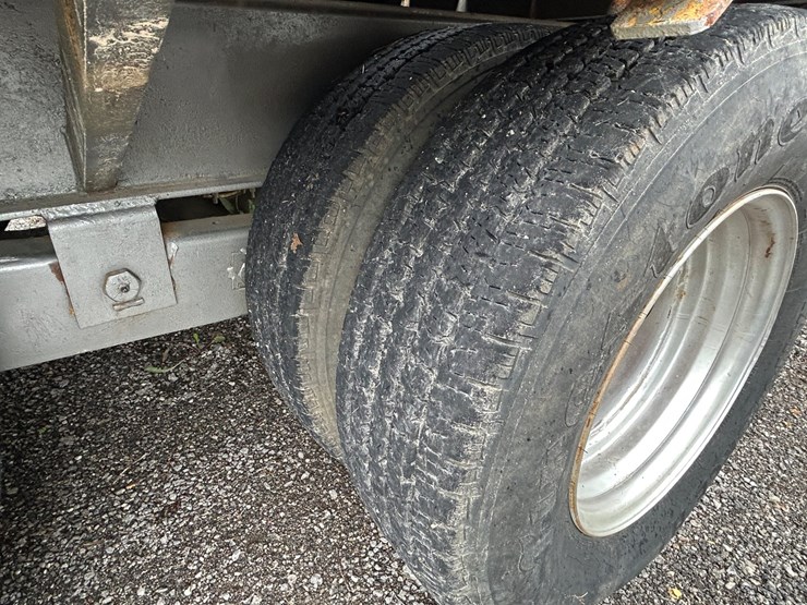 #31-•-1986-cz-tandem-axle-equipment-trailer-image-12
