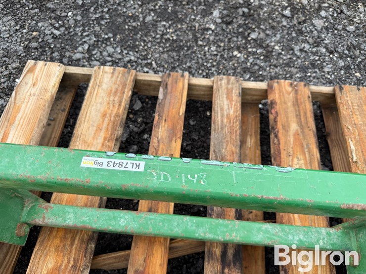 john-deere-148-image-18