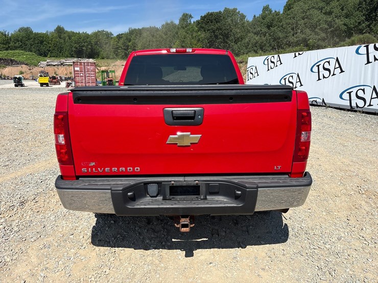 2011-chevrolet-1500-image-4
