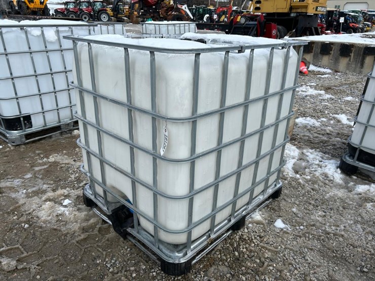 water-tank-tote-image-1