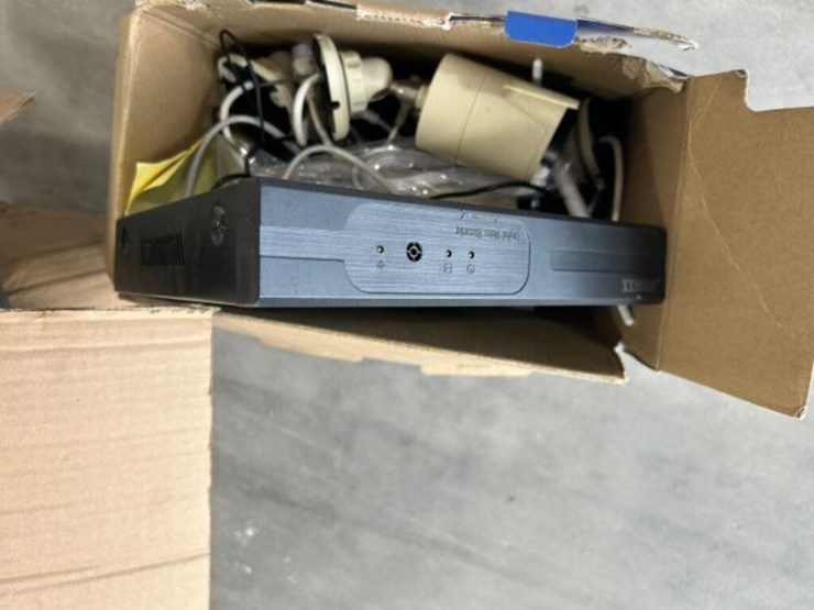 qty-of-(12)-12-in.-led-panel-lights-image-10