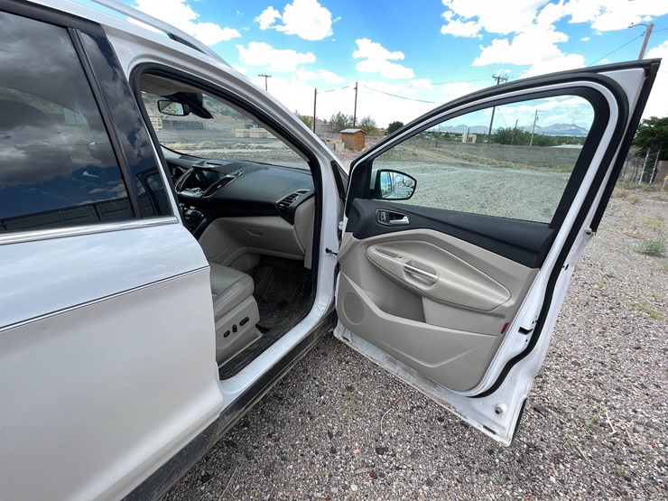 2016-ford-escape-image-97